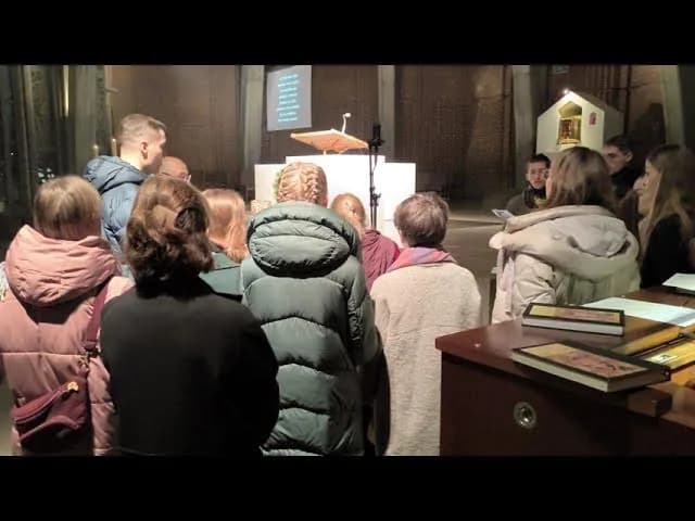 Jak pieśń Niebiosa rosę otwiera serca wiernych na Bożą łaskę? Jak pieśń Niebiosa rosę otwiera serca wiernych na Bożą łaskę?