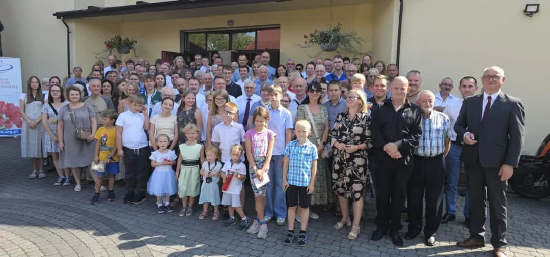 Kościół wolnych chrześcijan: Czy to sekta? Odkryj prawdę