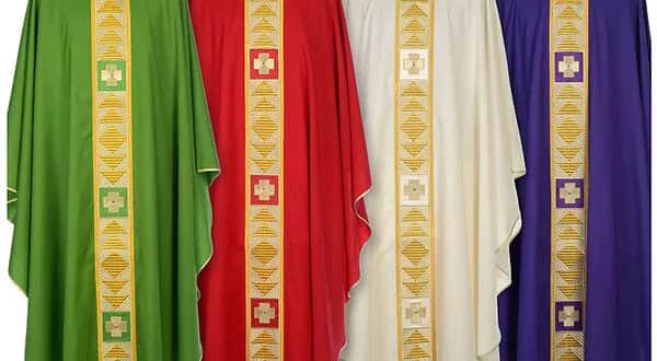 Co symbolizuje biały kolor w religii? Odkrywamy te ukryte znaczenie