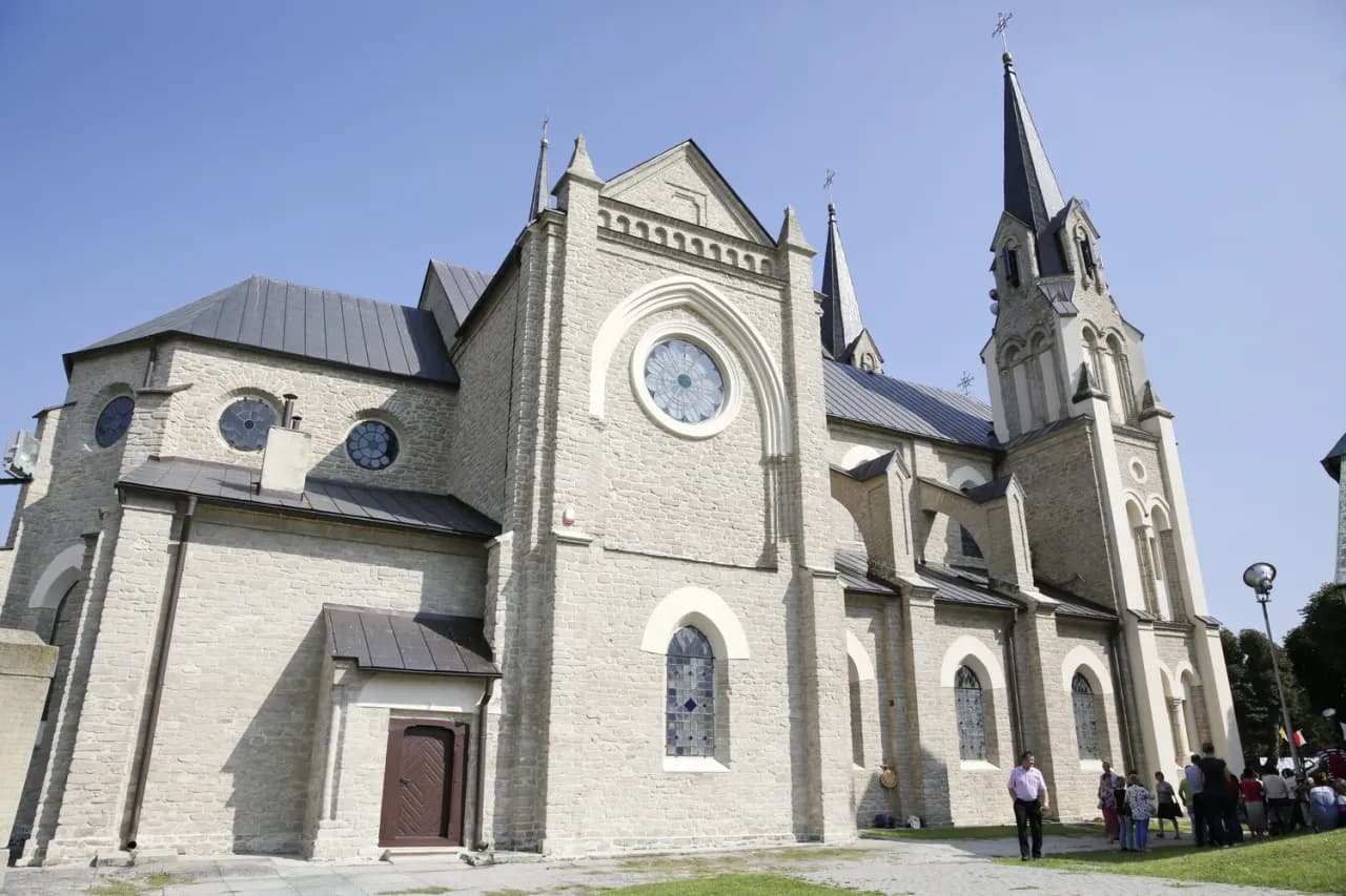 Czemu sanktuarium w Sulisławicach przyciąga tysiące pielgrzymów?