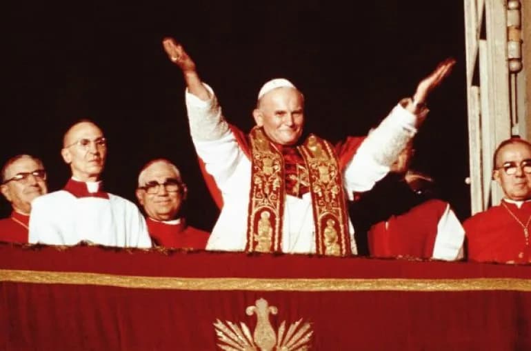 Kto może zostać papieżem i jakie kryteria decydują o wyborze?